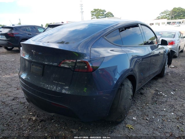 2023 TESLA MODEL Y 7SAYGDEE6PA052156 Photo 3
