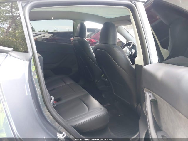 2023 TESLA MODEL Y 7SAYGDEE6PA052156 Photo 7