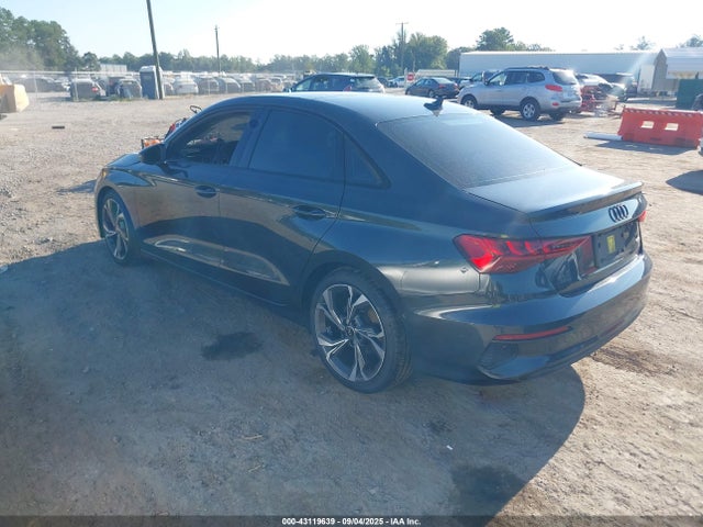 2023 AUDI A3 WAUHUDGY5PA048475 Photo 2