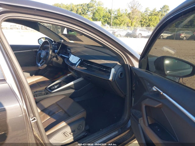 2023 AUDI A3 WAUHUDGY5PA048475 Photo 4