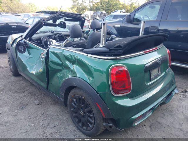 2020 MINI CONVERTIBLE WMWWJ5C0XL3L03674 Photo 2