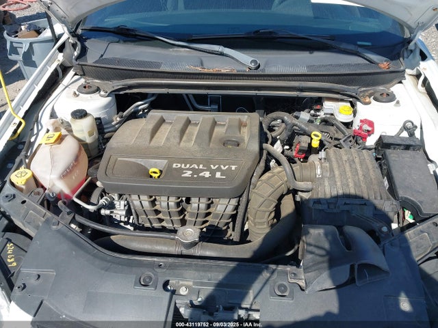 1C3CCBBB9EN137855 Chrysler 200