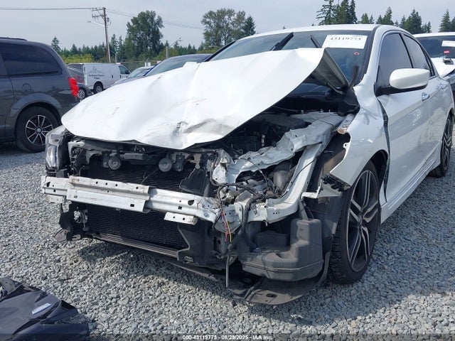 1HGCR2F1XHA060051 Honda k24w1