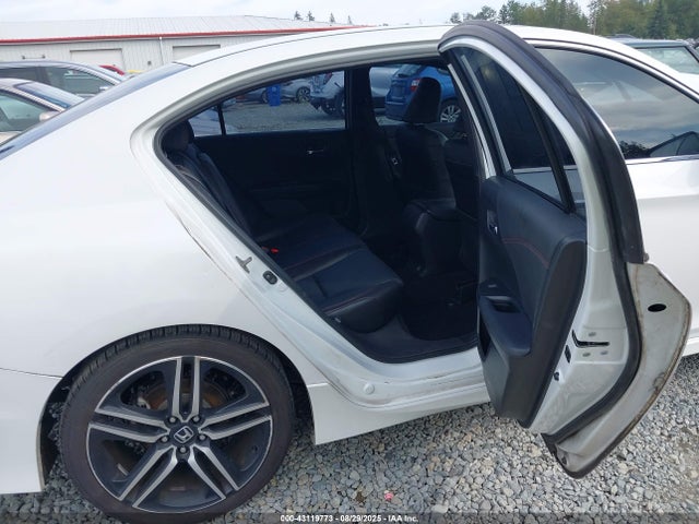 1HGCR2F1XHA060051 Honda k24w1