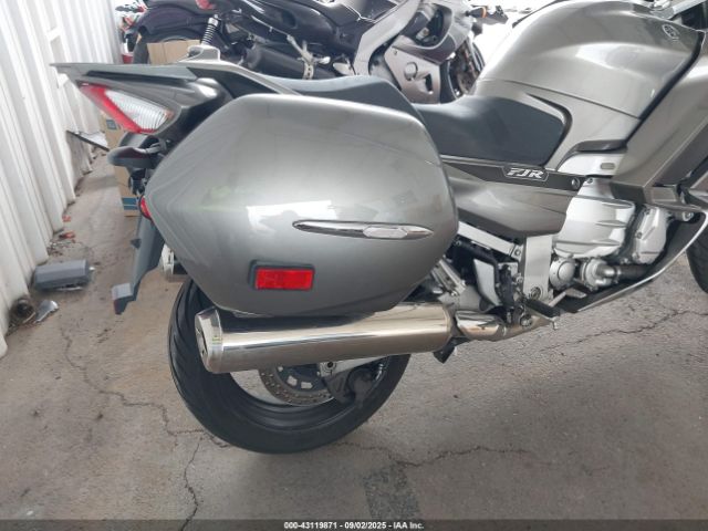 2013 YAMAHA FJR1300 JYARP24E7DA001016 Photo 3
