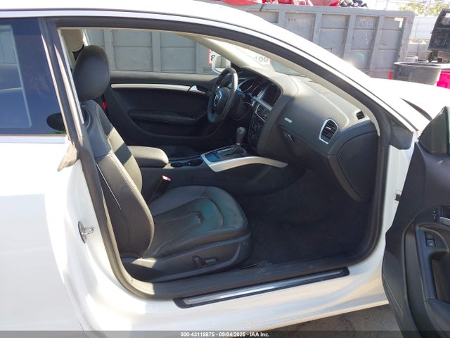 2011 AUDI A5 WAUCFAFR9BA025237 Photo 4