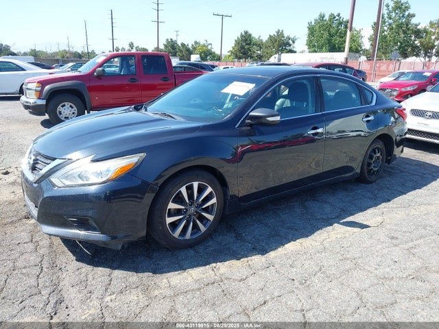 Nissan Altima 2017 1N4AL3AP1HC227786 Image 2