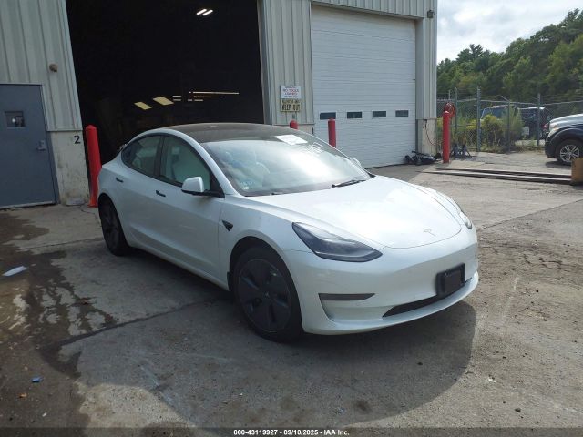 2022 TESLA MODEL 3 5YJ3E1EB1NF305403 Photo 0