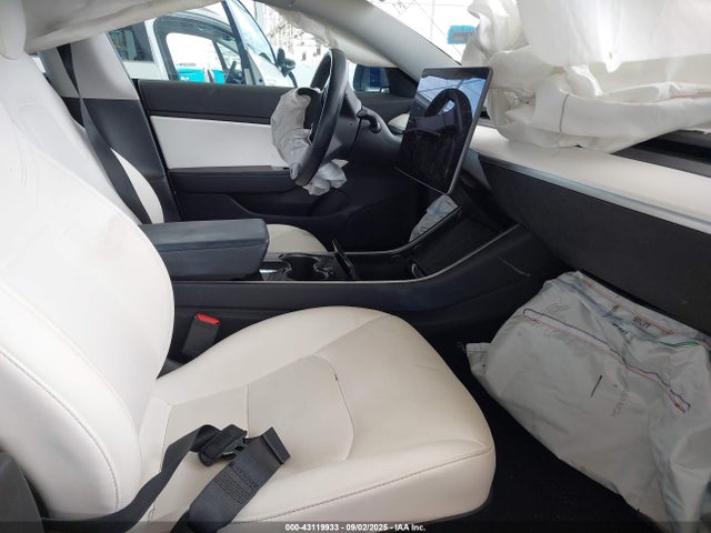 2018 TESLA MODEL 3 5YJ3E1EA9JF155722 Photo 4