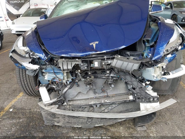 2018 TESLA MODEL 3 5YJ3E1EA9JF155722 Photo 5