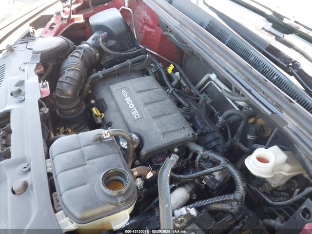 KL7CJRSB1FB097748 Chevrolet LUV