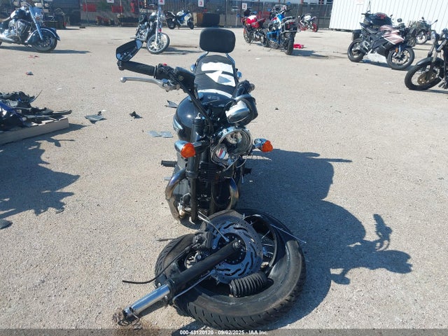 SMT910K17FT666131 Triumph Motorcycle 2015