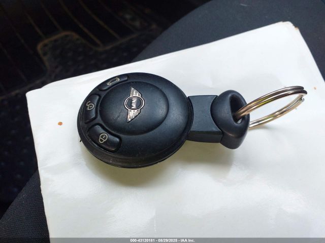 2010 MINI COOPER WMWMR3C57ATZ18745 Photo 10