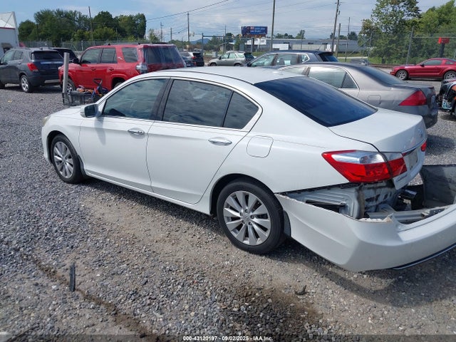 Honda j35y1 2014 1HGCR3F89EA039514 Image 3