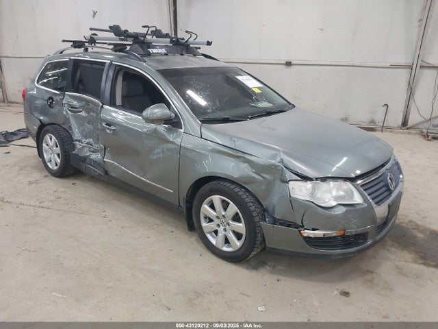 2008 VOLKSWAGEN PASSAT WVWXK73C48E089366
