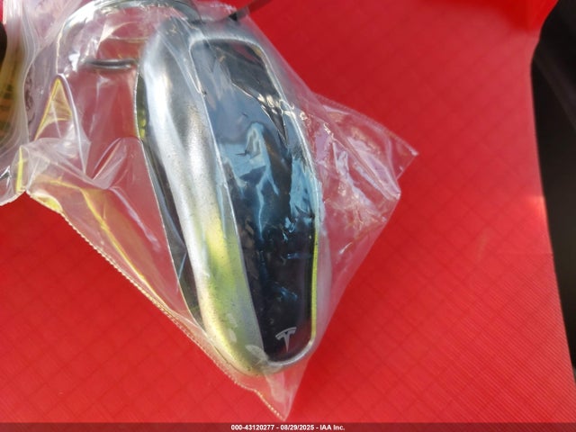 2016 TESLA MODEL S 5YJSA1E28GF136460 Photo 10