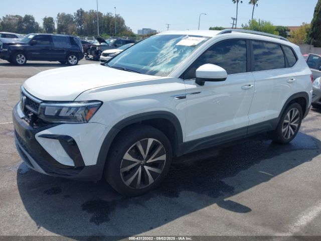 2022 VOLKSWAGEN TAOS 3VVWX7B28NM038627 Photo 1