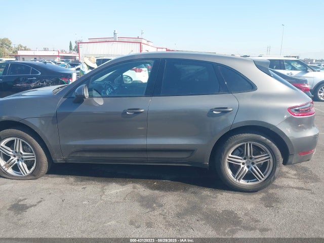 Porsche Macan 2016 WP1AB2A54GLB41455 Image 14