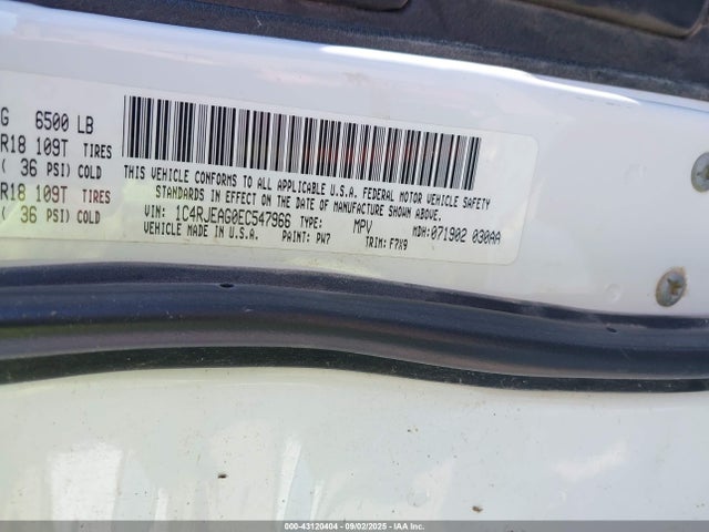 1C4RJEAG0EC547966 Jeep 2014