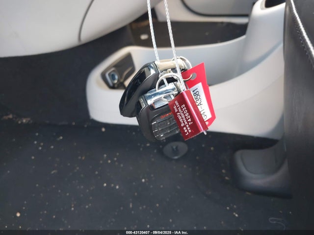 2023 CHRYSLER PACIFICA HYBRID 2C4RC1L77PR569411 Photo 10