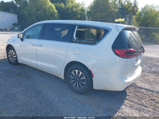 2023 CHRYSLER PACIFICA HYBRID 2C4RC1L77PR569411 Photo 2