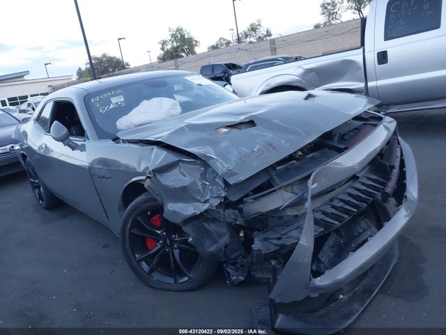 Dodge Challenger 2018 2C3CDZAG2JH246096 Image 13
