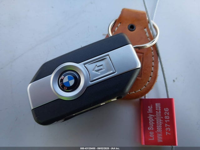 WB40C6302RS925709 BMW 2024