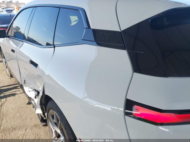 WB523CF04PCL61745 BMW Ix
