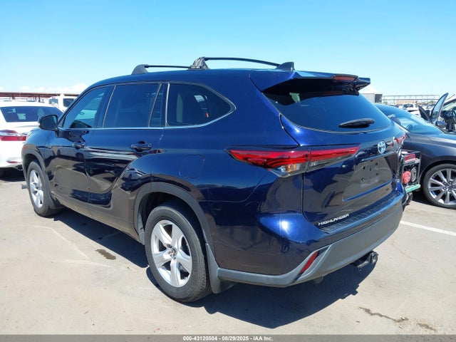 2022 TOYOTA HIGHLANDER 5TDBBRCH4NS558785 Photo 2