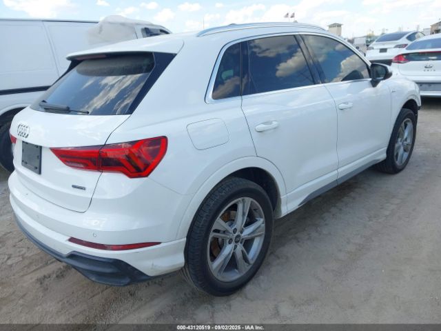 2021 AUDI Q3 WA1DECF38M1076033 Photo 3