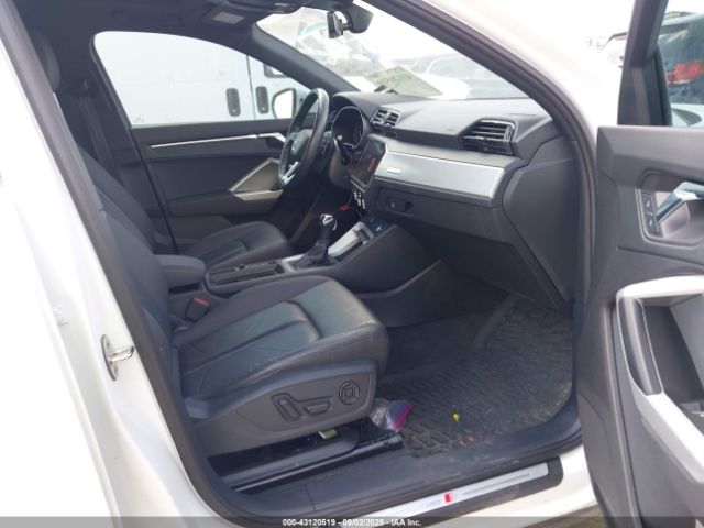 2021 AUDI Q3 WA1DECF38M1076033 Photo 4