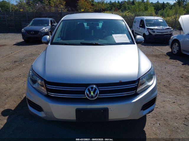 WVGBV3AX4EW541155 Volkswagen Tiguan