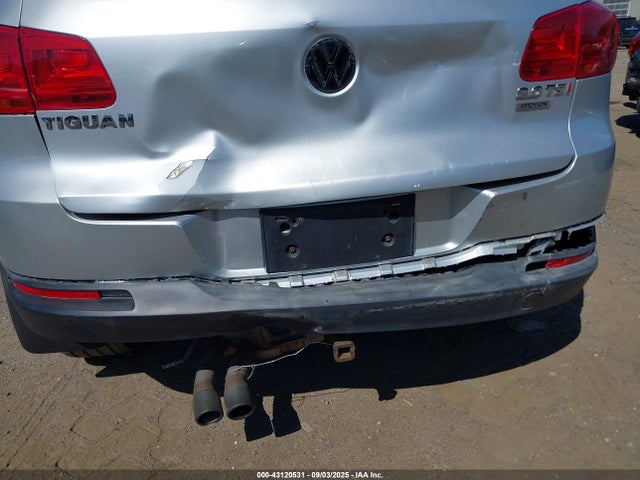 WVGBV3AX4EW541155 Volkswagen Tiguan
