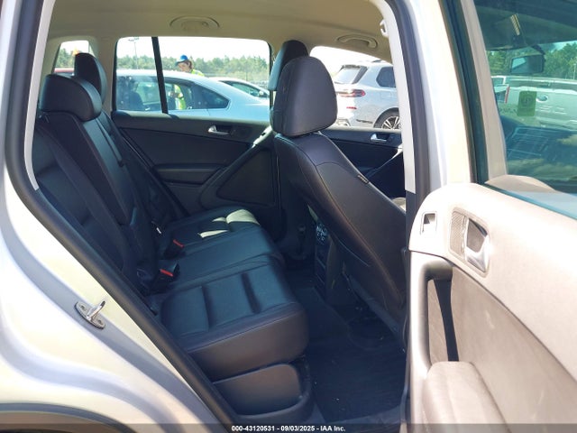 WVGBV3AX4EW541155 Volkswagen Tiguan