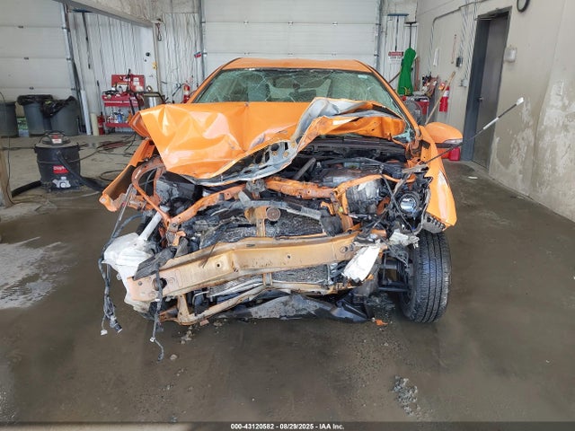JTDKDTB35G1126140 Toyota Prius C One