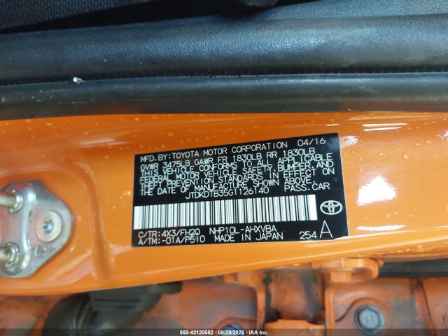 JTDKDTB35G1126140 Toyota Prius C One