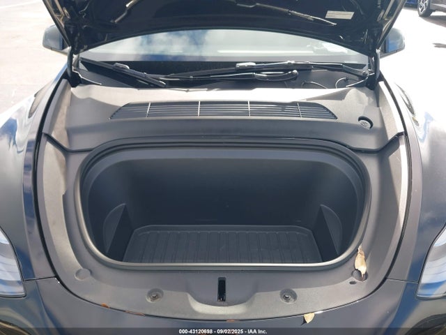 Tesla 2024 2024 7SAYGDEE0RA321237 Image 10