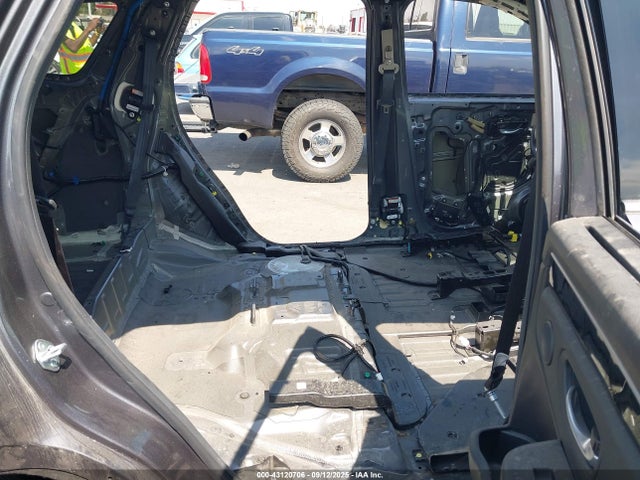5FNYG2H71SB005076 Honda Pilot Touring