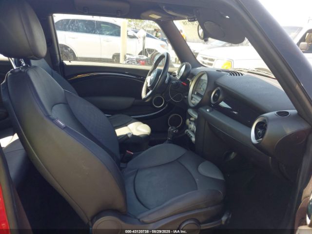 2009 MINI COOPER S WMWMF73579TW83811 Photo 4