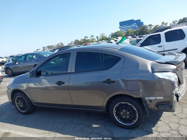 Nissan 2015 2015 3N1CN7AP8FL921206 Image 14