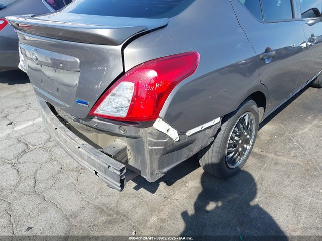 Nissan 2015 2015 3N1CN7AP8FL921206 Image 17