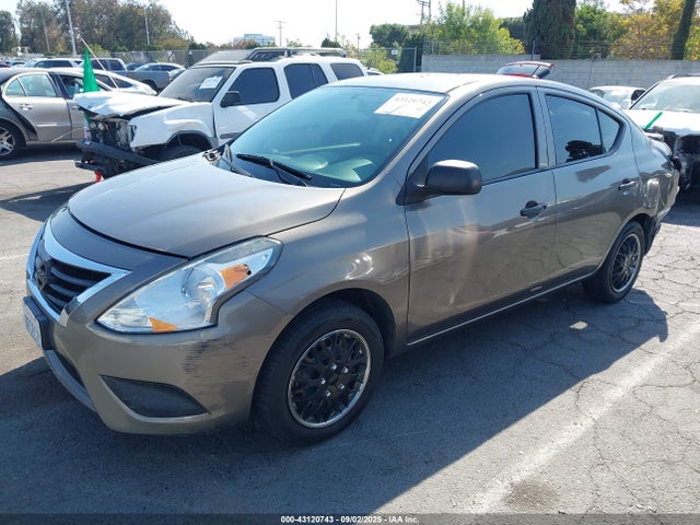 Nissan 2015 2015 3N1CN7AP8FL921206 Image 2