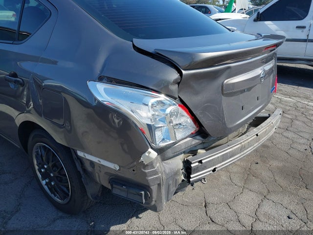 Nissan 2015 2015 3N1CN7AP8FL921206 Image 6
