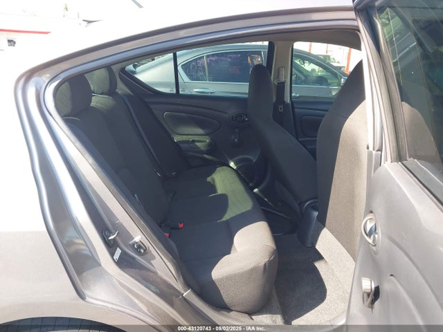Nissan 2015 2015 3N1CN7AP8FL921206 Image 8