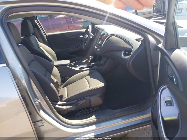 Chevrolet lfv 2023 1G1ZD5ST2PF126540 Image 5