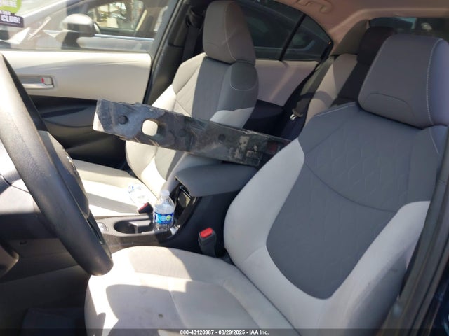 Toyota Corolla 2020 JTDEBRBE3LJ015930 Image 32
