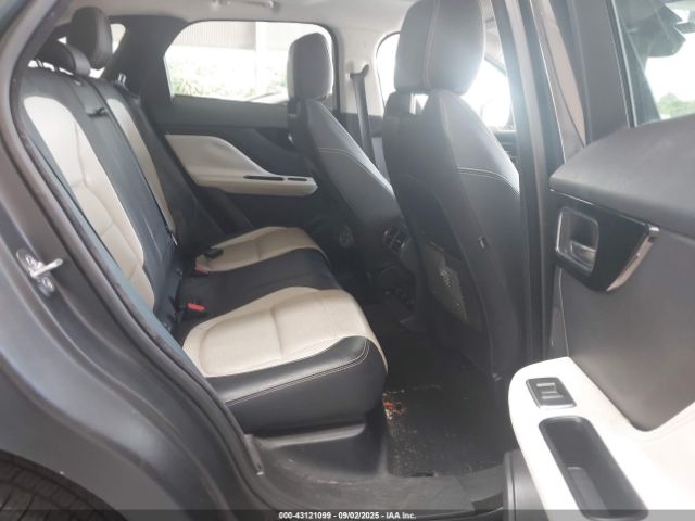 2017 JAGUAR F-PACE SADCL2BV2HA046965 Photo 7
