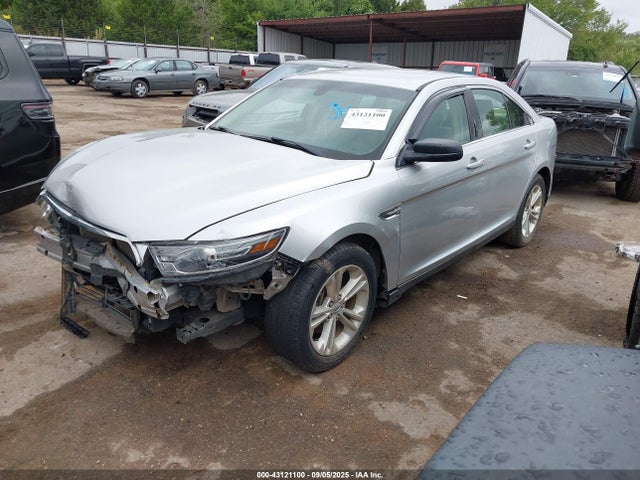 43121100 :رقم المزاد ، 1FAHP2D88HG135102 vin ، 2017 Ford Taurus Se مزاد بيع