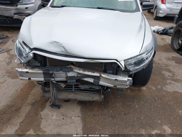 43121100 :رقم المزاد ، 1FAHP2D88HG135102 vin ، 2017 Ford Taurus Se مزاد بيع
