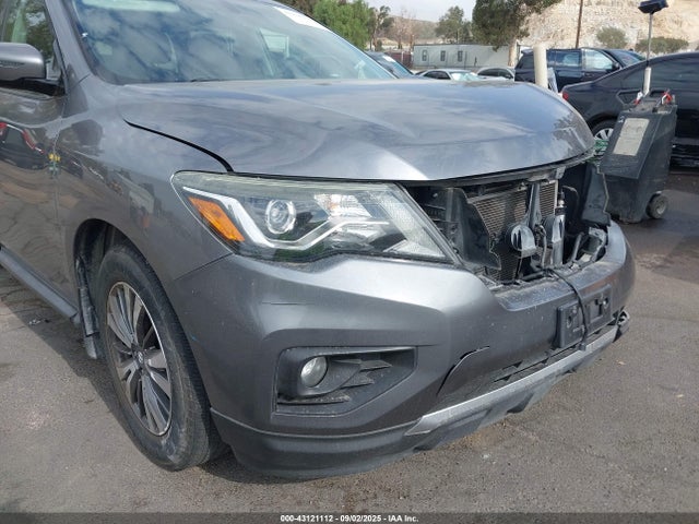Nissan 2017 2017 5N1DR2MN1HC637025 Image 17
